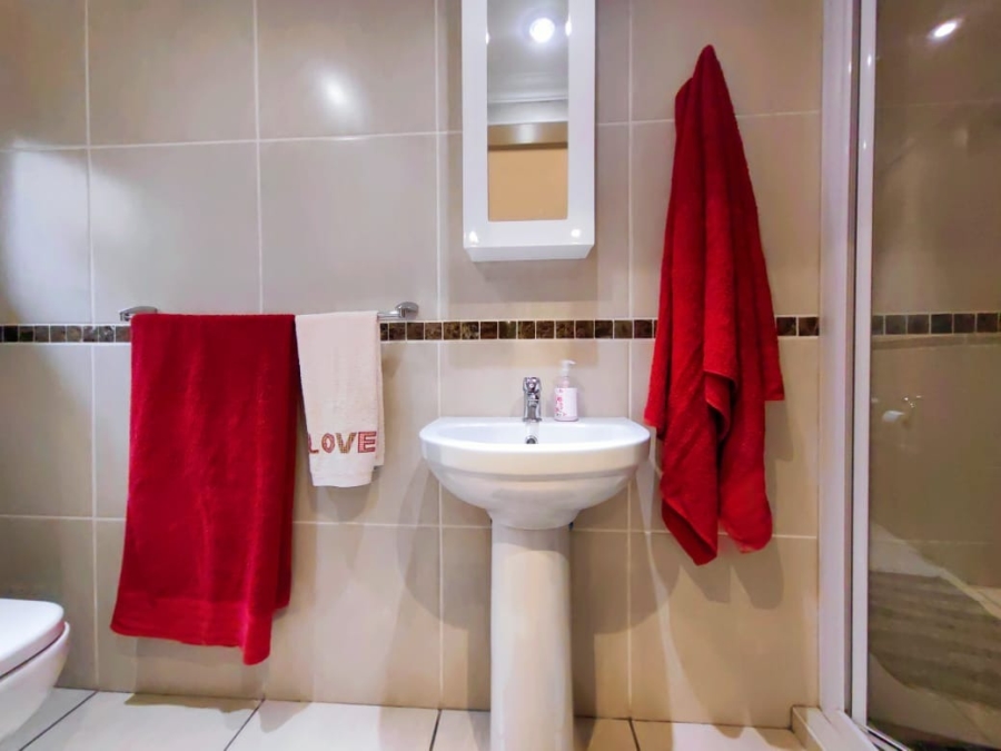 4 Bedroom Property for Sale in Heilige Akker North West